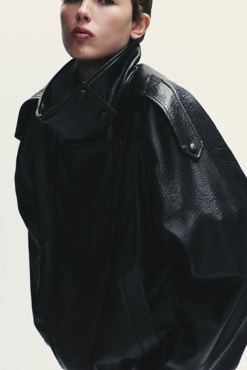 Kühne Lederjacke