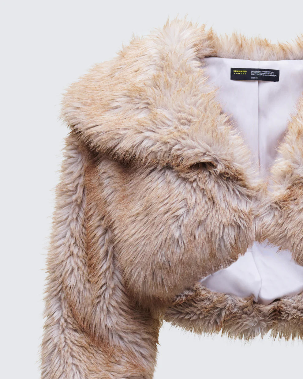 Veste courte en fourrure de luxe