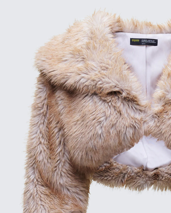 Veste courte en fourrure de luxe