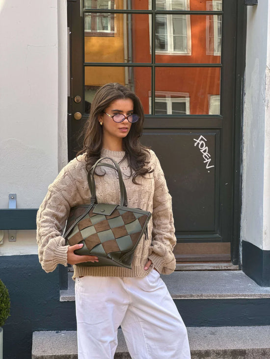 Effortless Charm Chunky Knit Sweater