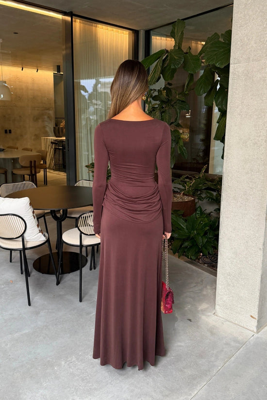 Robe longue à manches