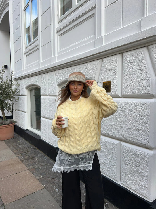 Effortless Charm Chunky Knit Sweater