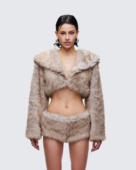 Veste courte en fourrure de luxe