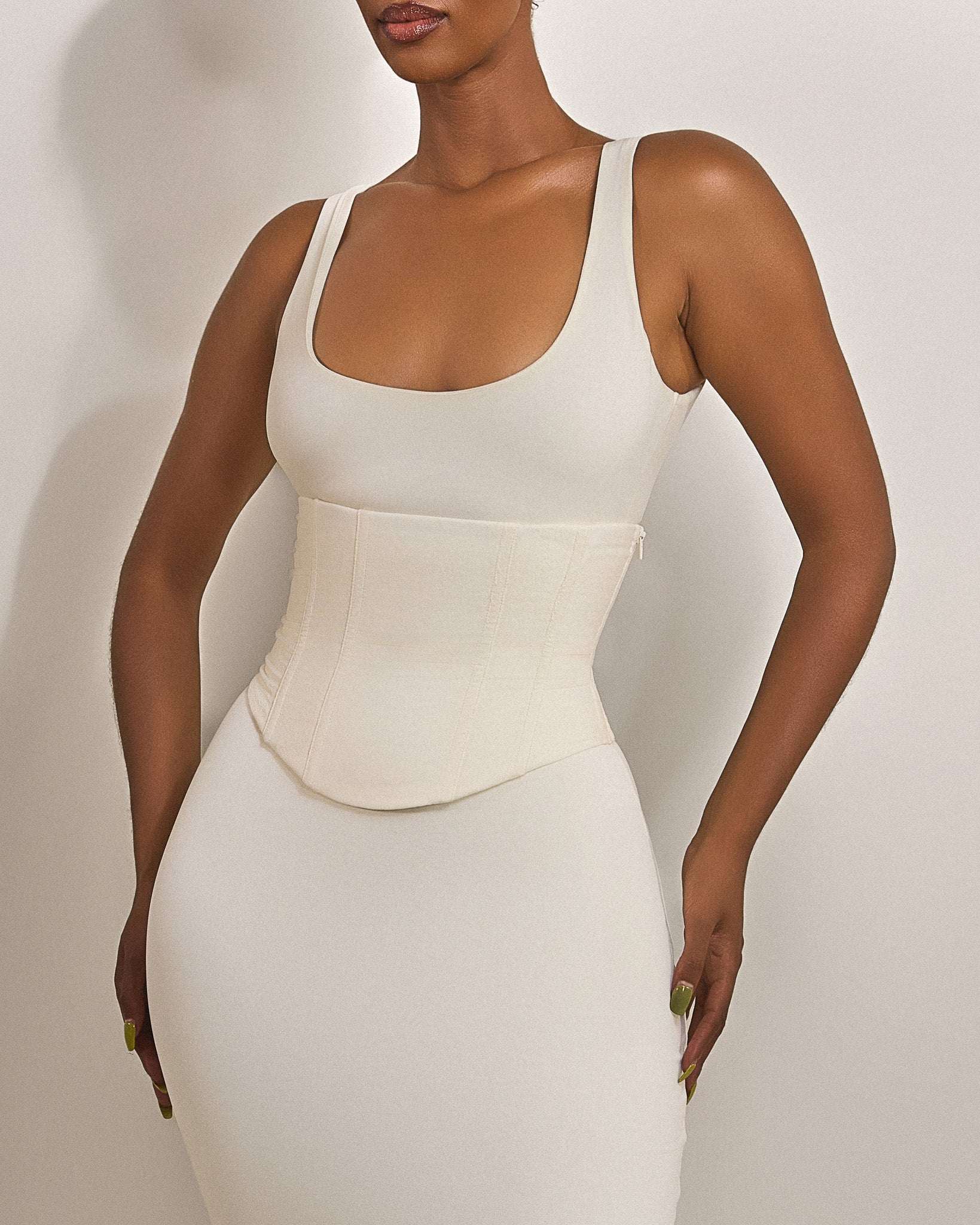 Das mühelose formende Kleid